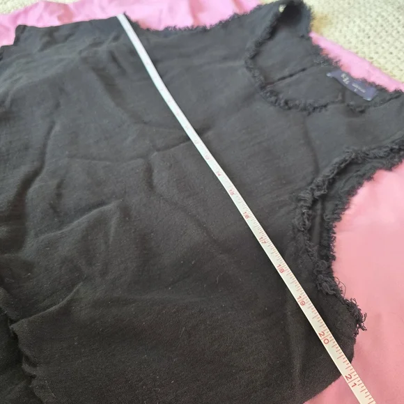 KLd | Large | Black Sleeveless Raw Hem Crop Top - Picture 7 of 9